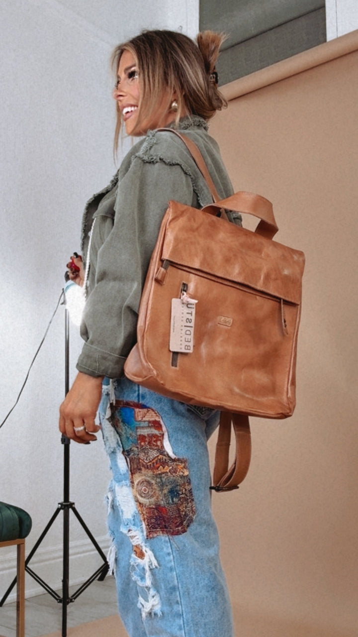 BedStu Howie , Tan Rustic