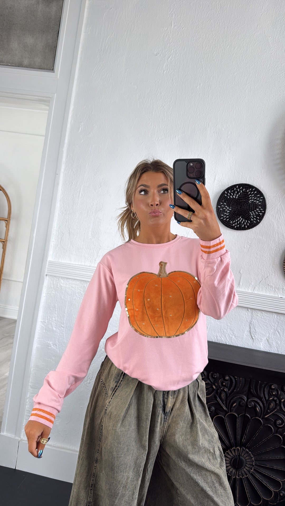 Pumpkin Patch Cutie Crewneck, Pink