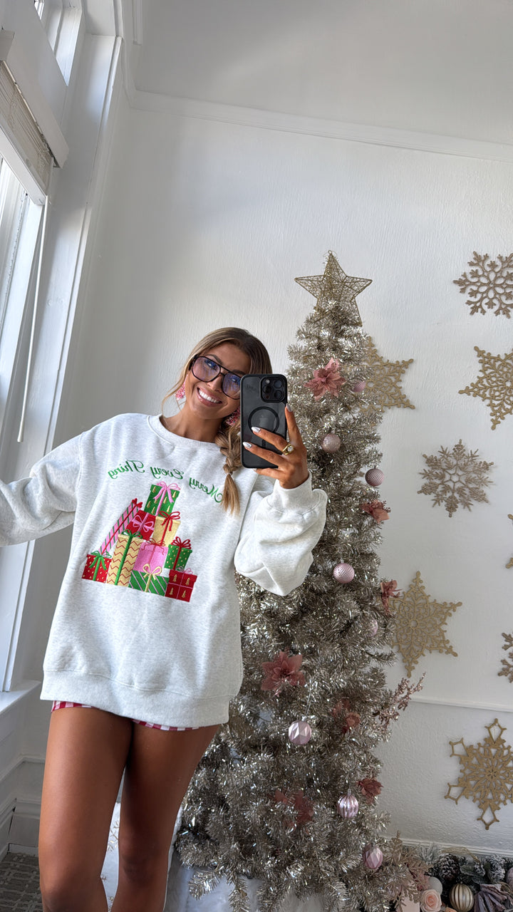 Merry Everything Graphic Crewneck, H. Grey