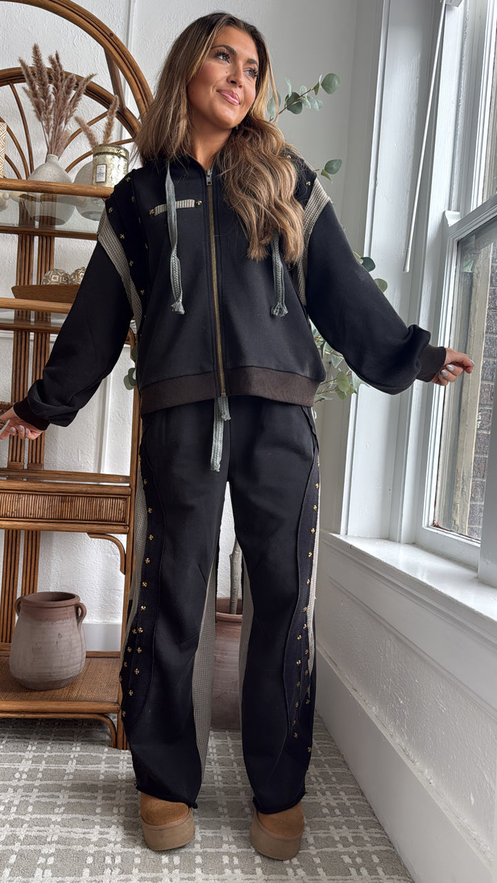 Urban Chic Waffle Knit Zip Up, Black