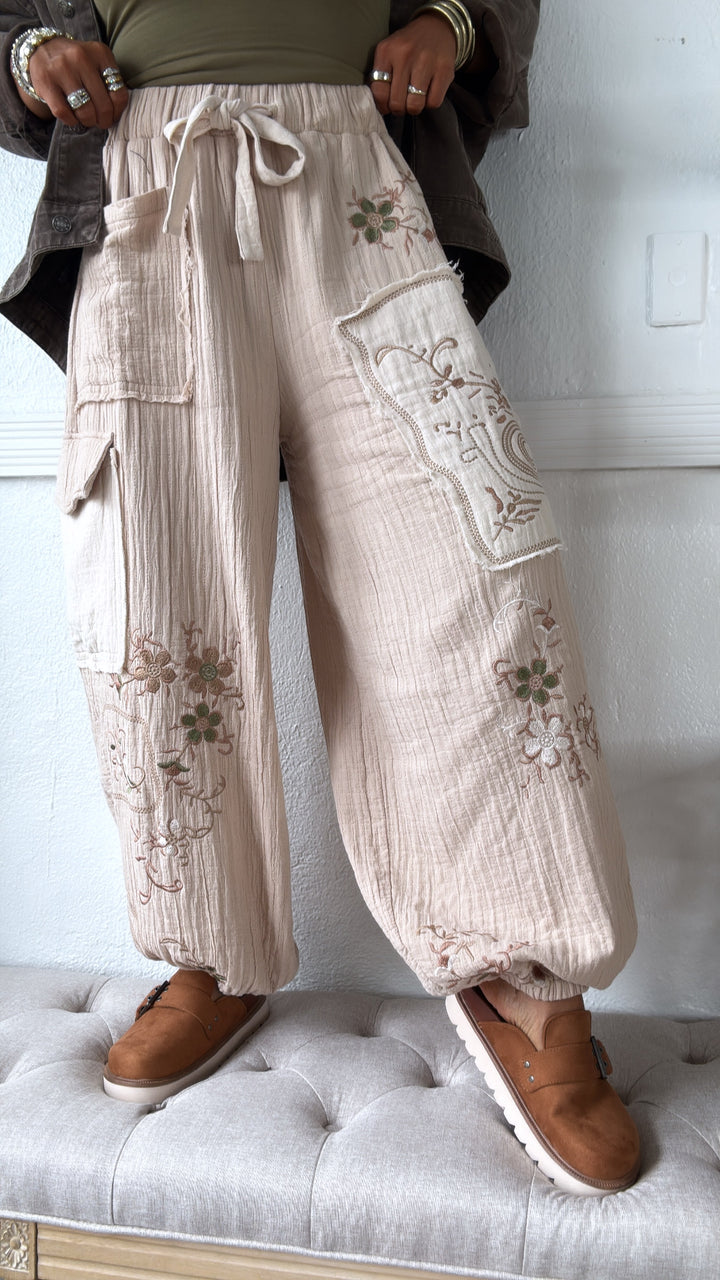 Terra Embroidered Jogger, Natural
