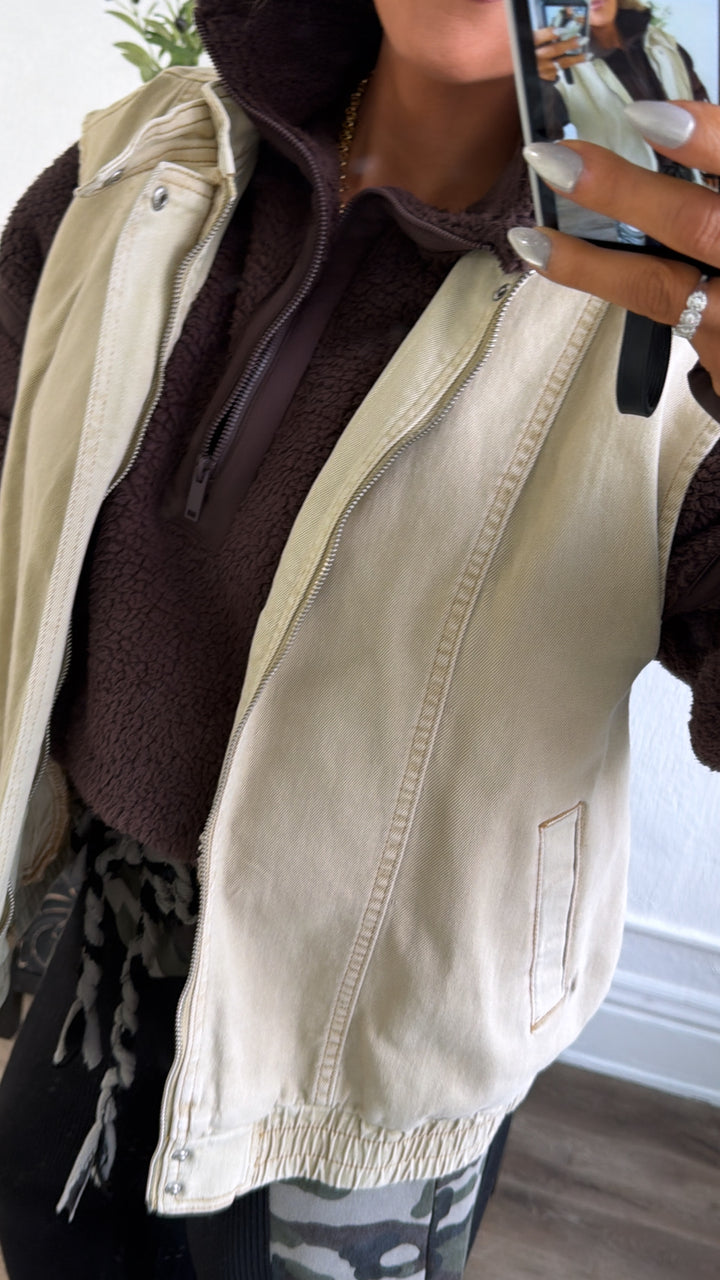 Utility Bay Vest, Sandstone