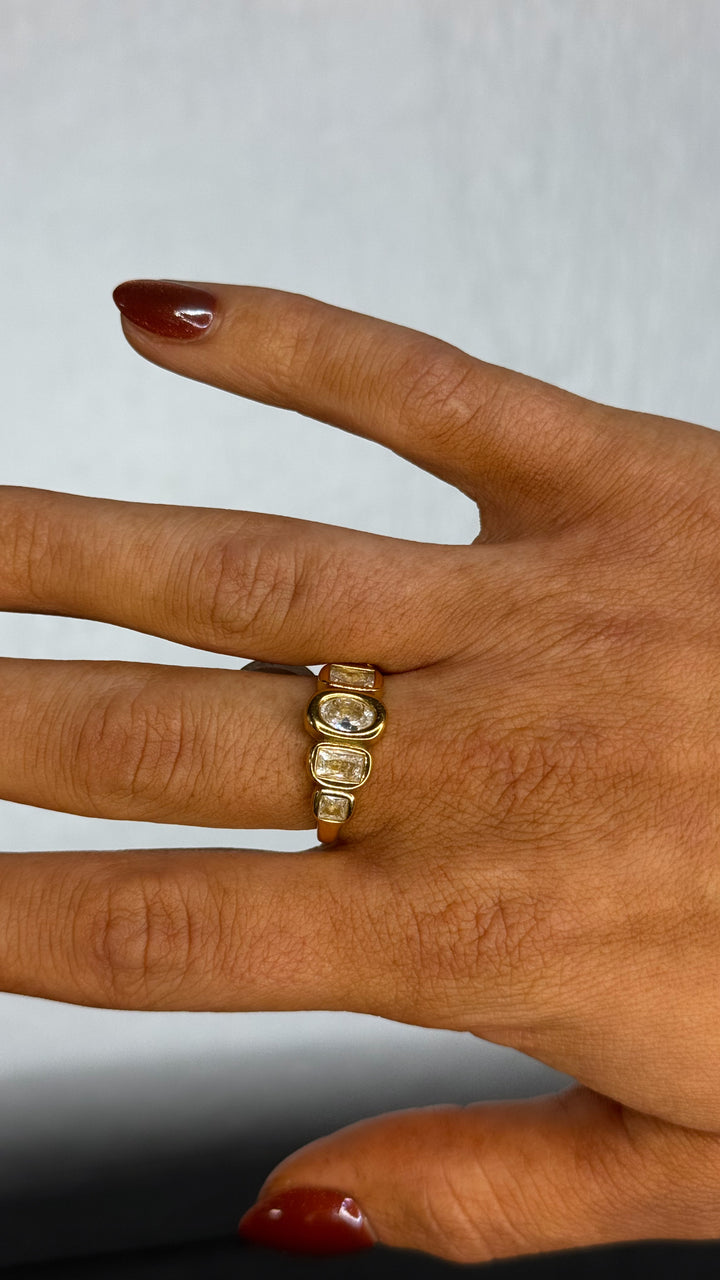 The Hazel Ring, Gold