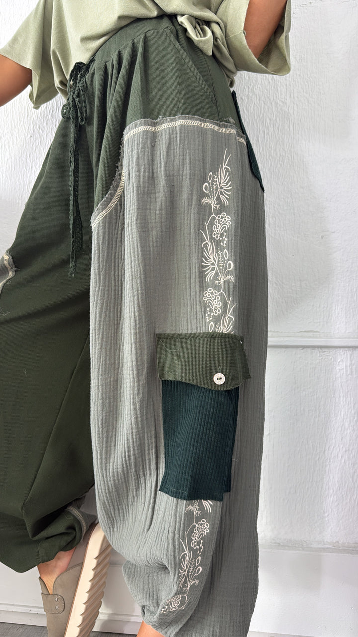 DOORBUSTER: Forever Dreaming Relaxed Pant, Moss Green