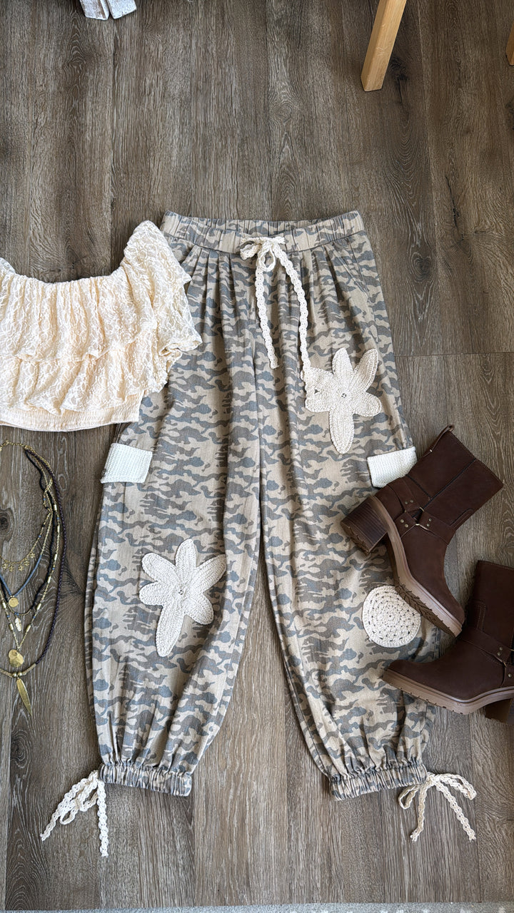 Rare form Patched Joggers, Camo