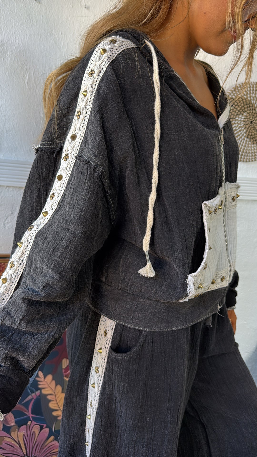 Espresso Eclipse Zip Up, Black