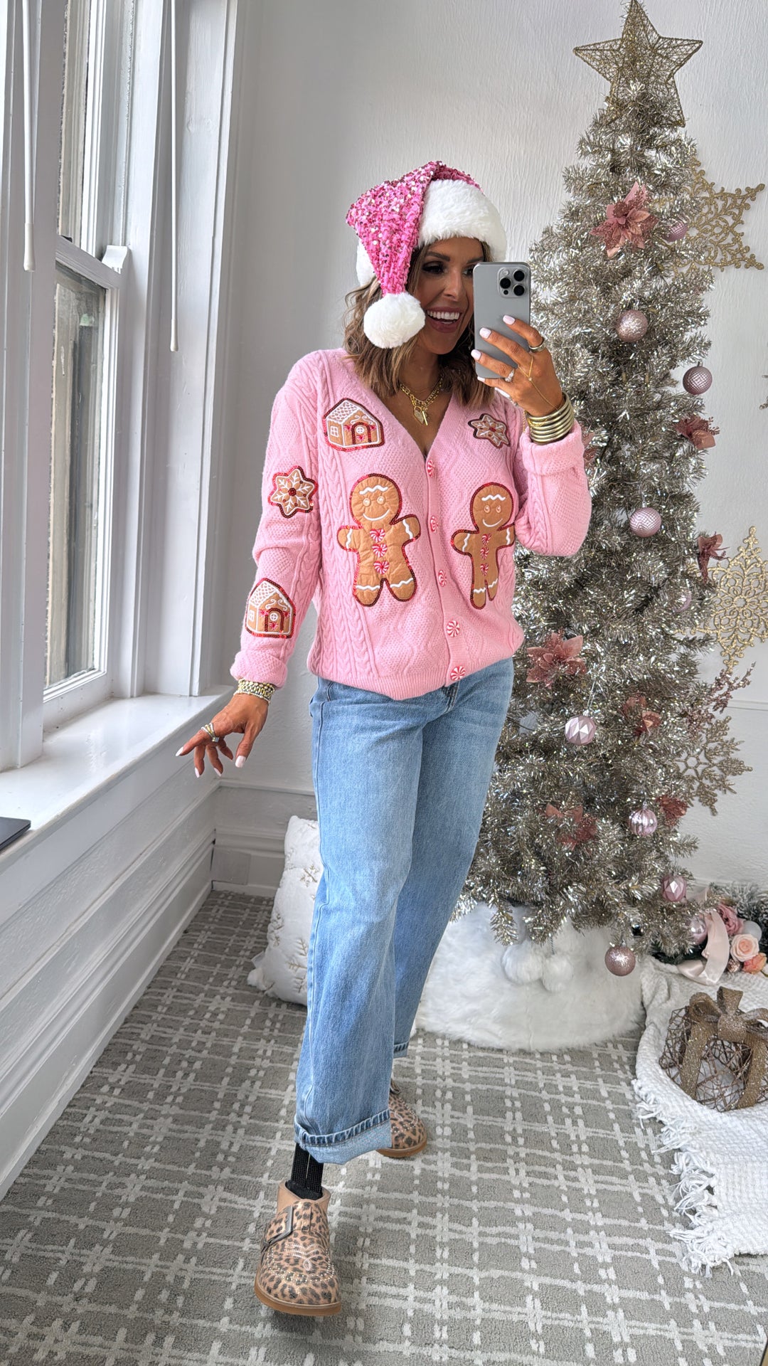 Holiday Gingerbread Man Cardi, Pink