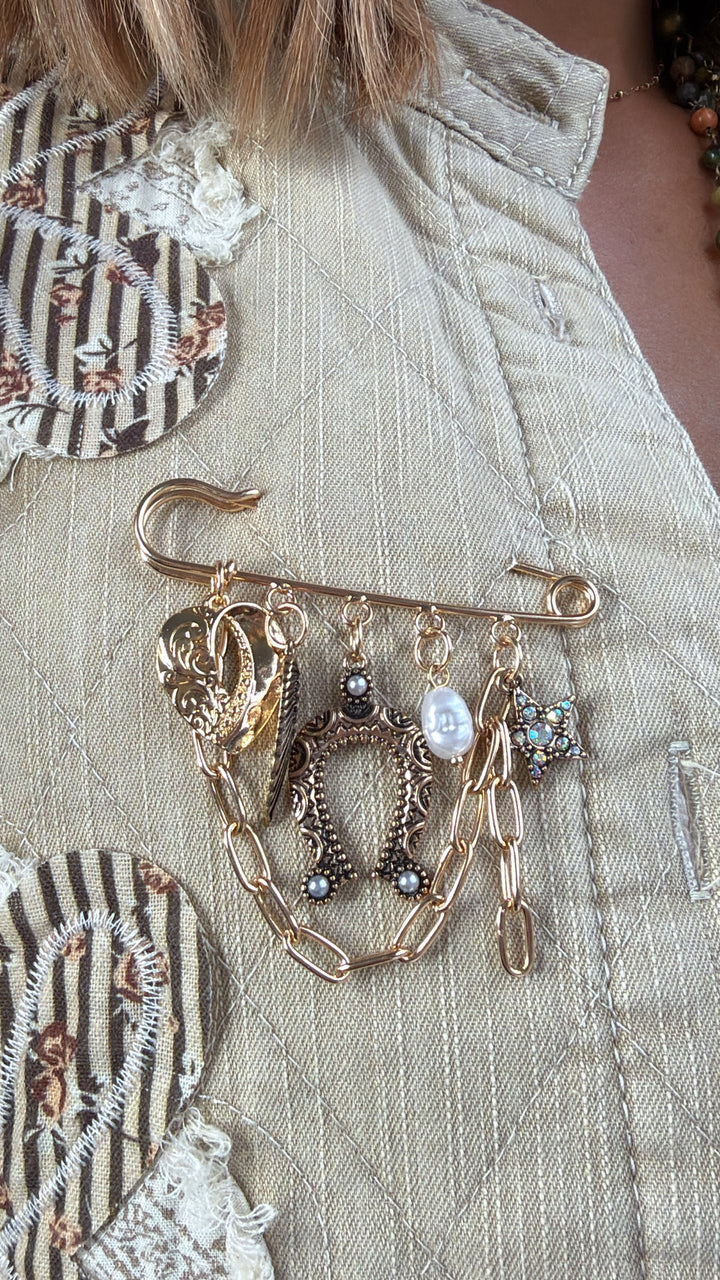 Horseshoe Charm Brooch