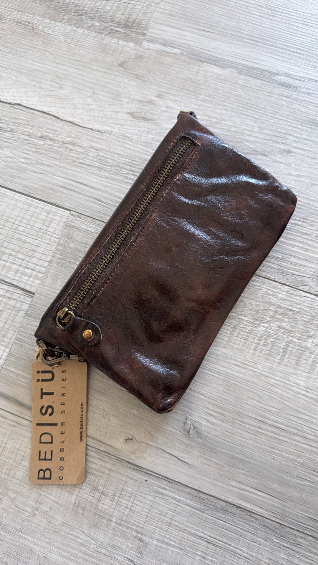 BedStu Cadence Crossbody, Teak Rustic