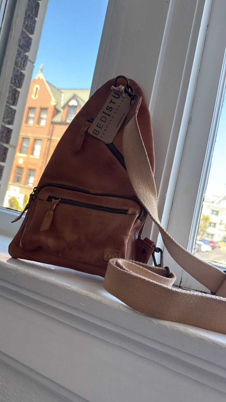 BedStu Andie, Tan Rustic