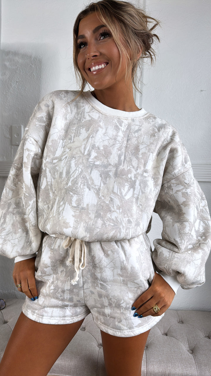 Evergreen Edge Two Piece Set, Camo