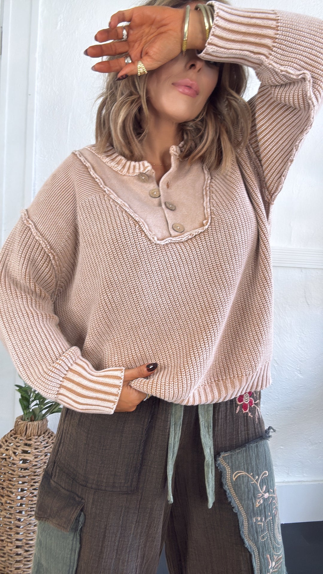 Chill Vibes Pullover Sweater, Washed Walnut