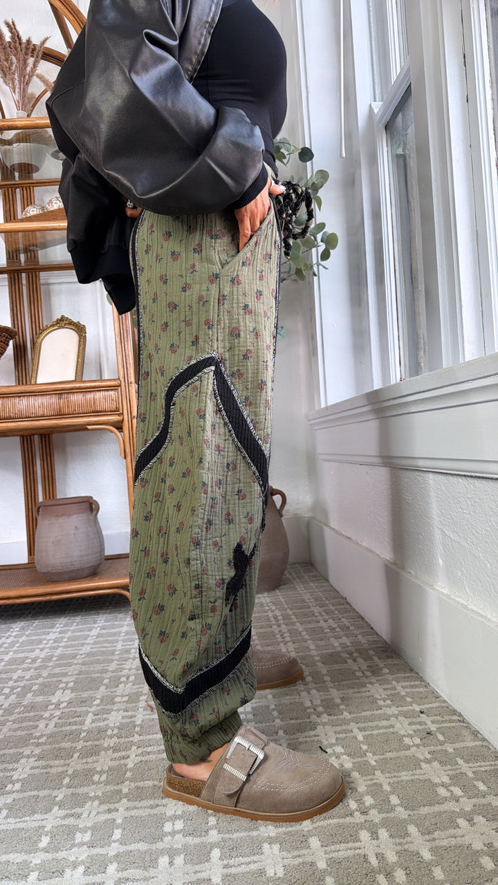 Sunlit Sol Barrel Jogger, Moss Green/ Black