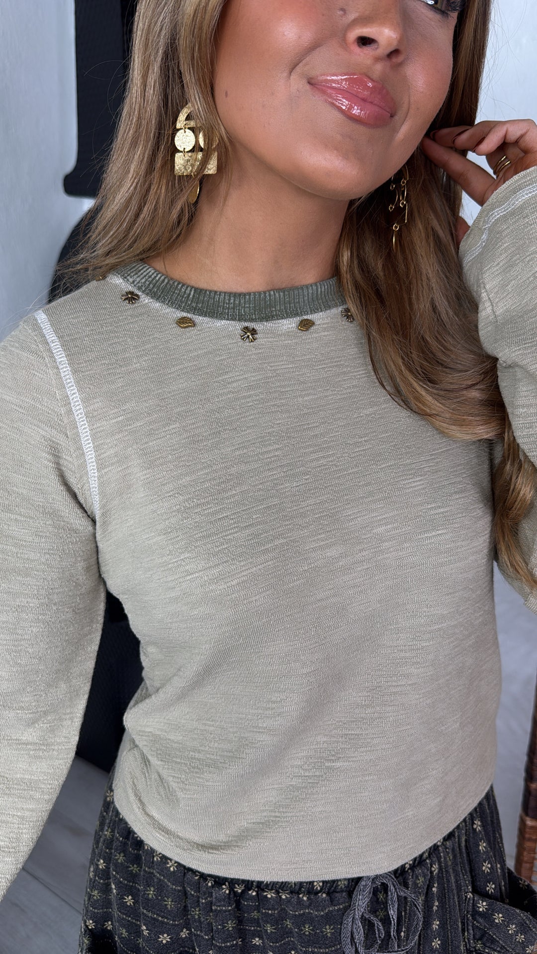 Studded Long Sleeve Basic, Olive