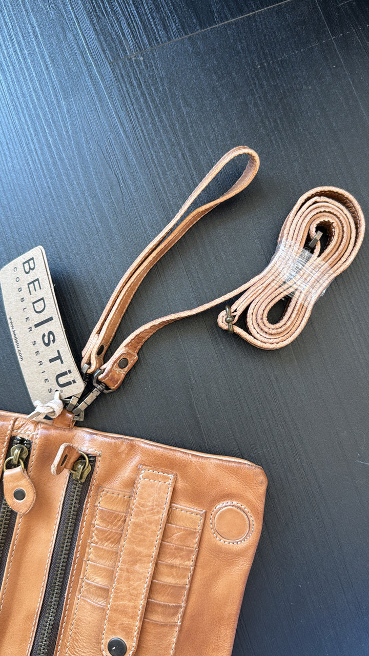 BedStu Cadence Crossbody, Tan Rustic