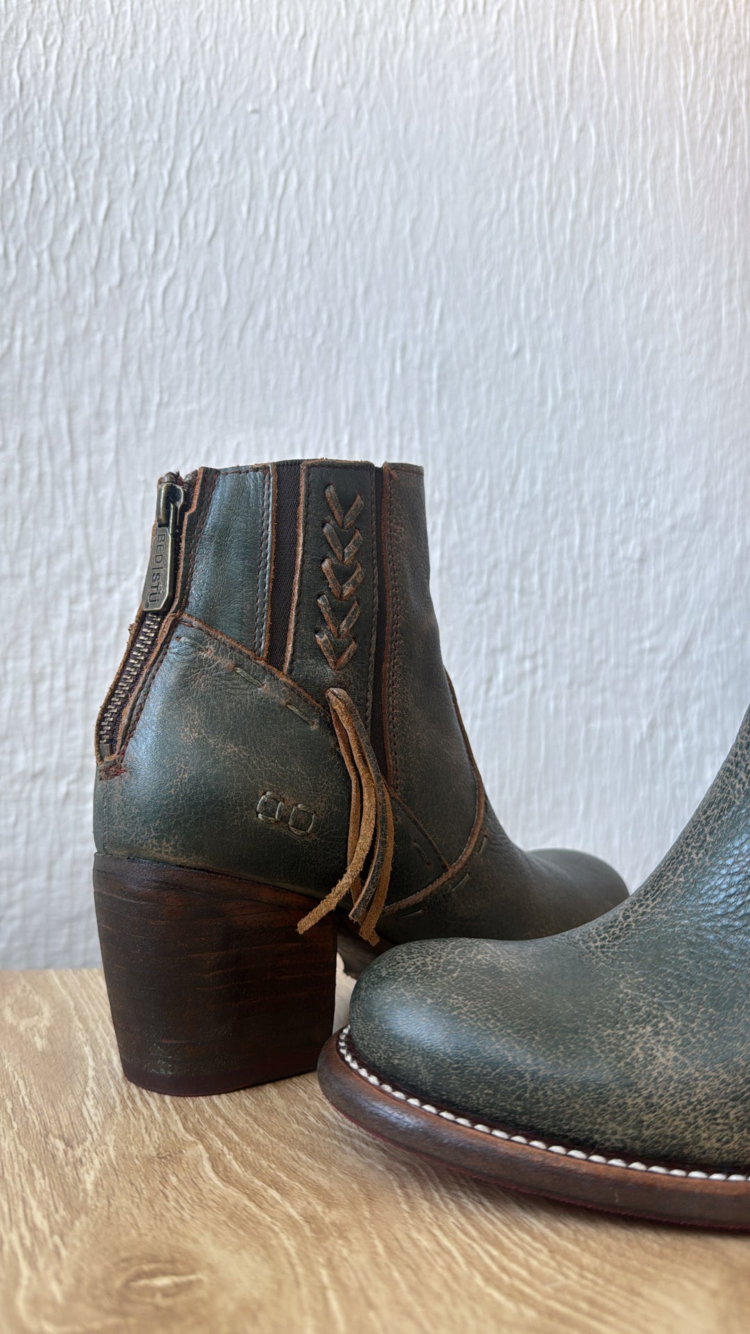 Bedstu Celestine, Dark Teal Lux