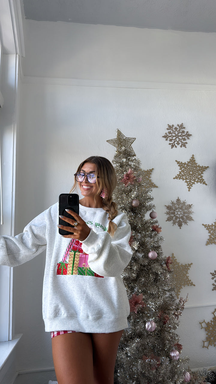 Merry Everything Graphic Crewneck, H. Grey