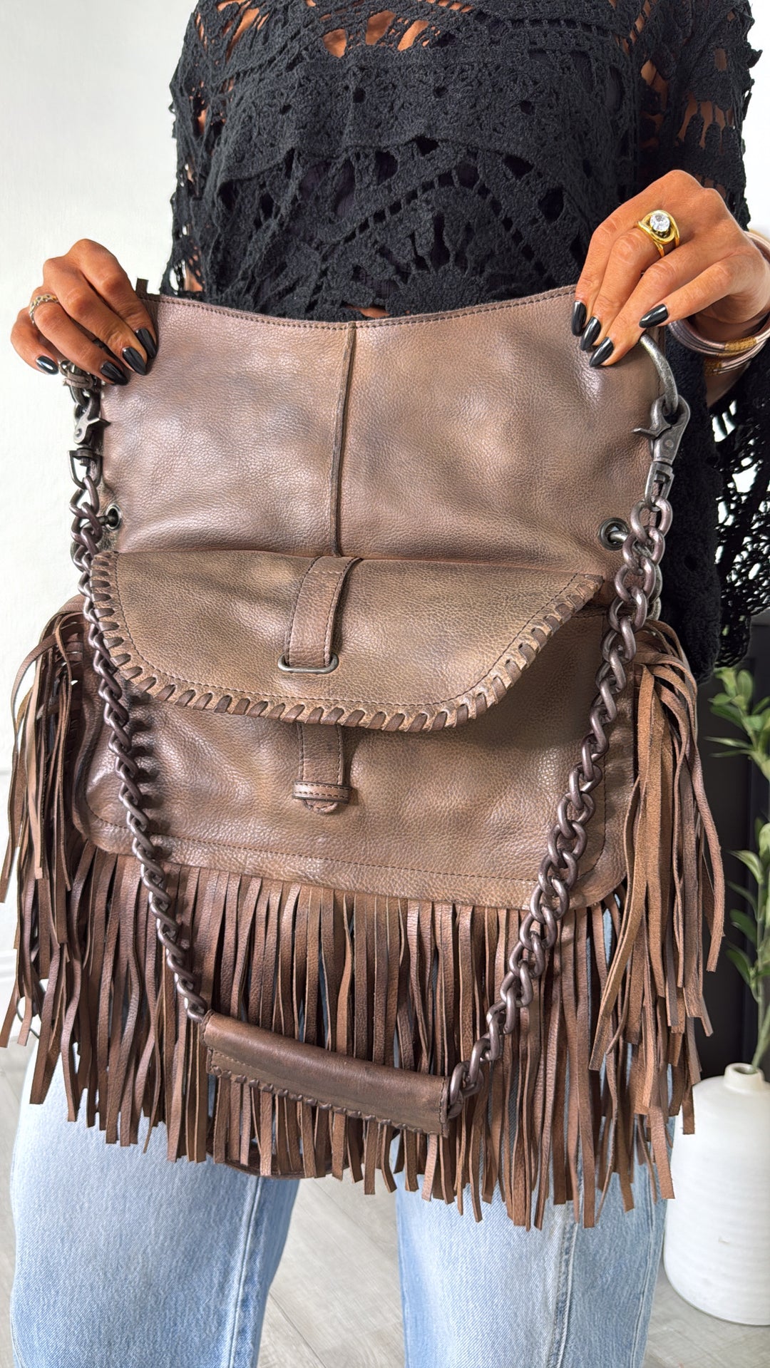 Lia Saddlebag W/ Chain, Taupe/Grey