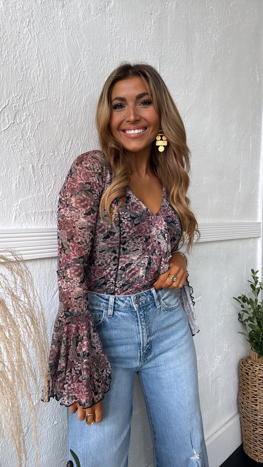 Last Floral Kiss Tied Top, Black