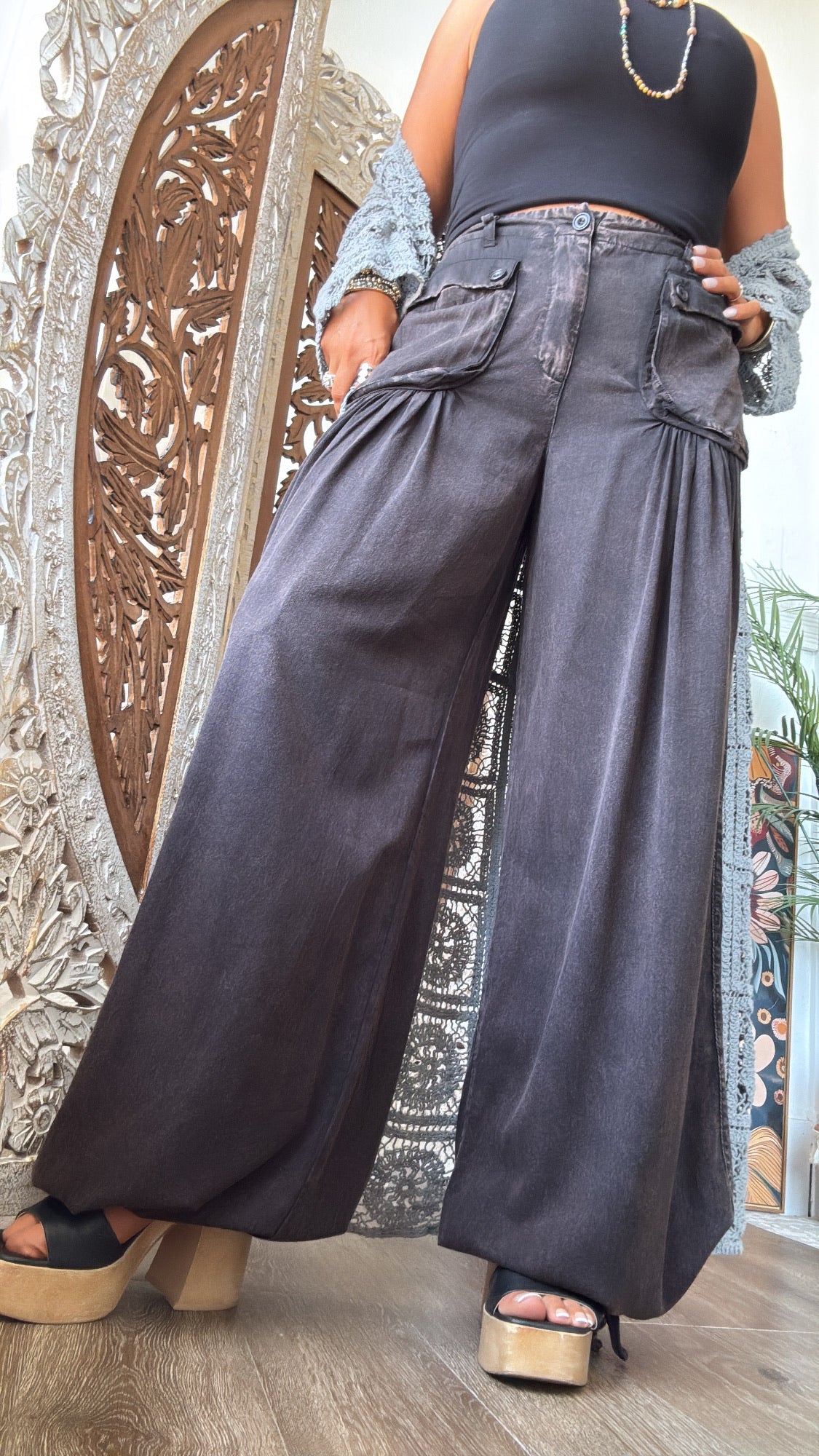 Washed Wide Leg Parachute Pants, Black – Everyday Chic Boutique