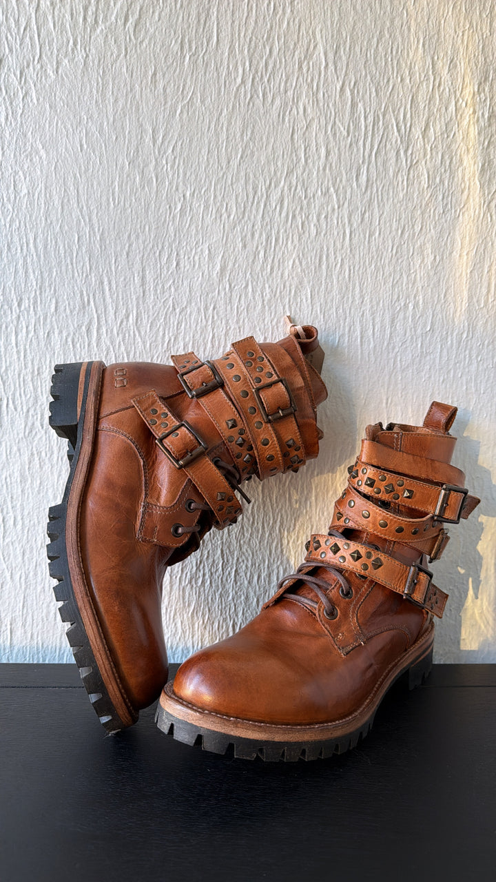 Bedstu Grab Boot, Tan DD