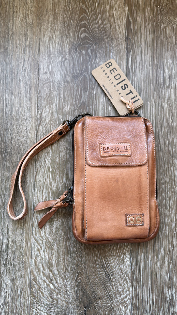 Bedstu Alelike, Tan Rustic