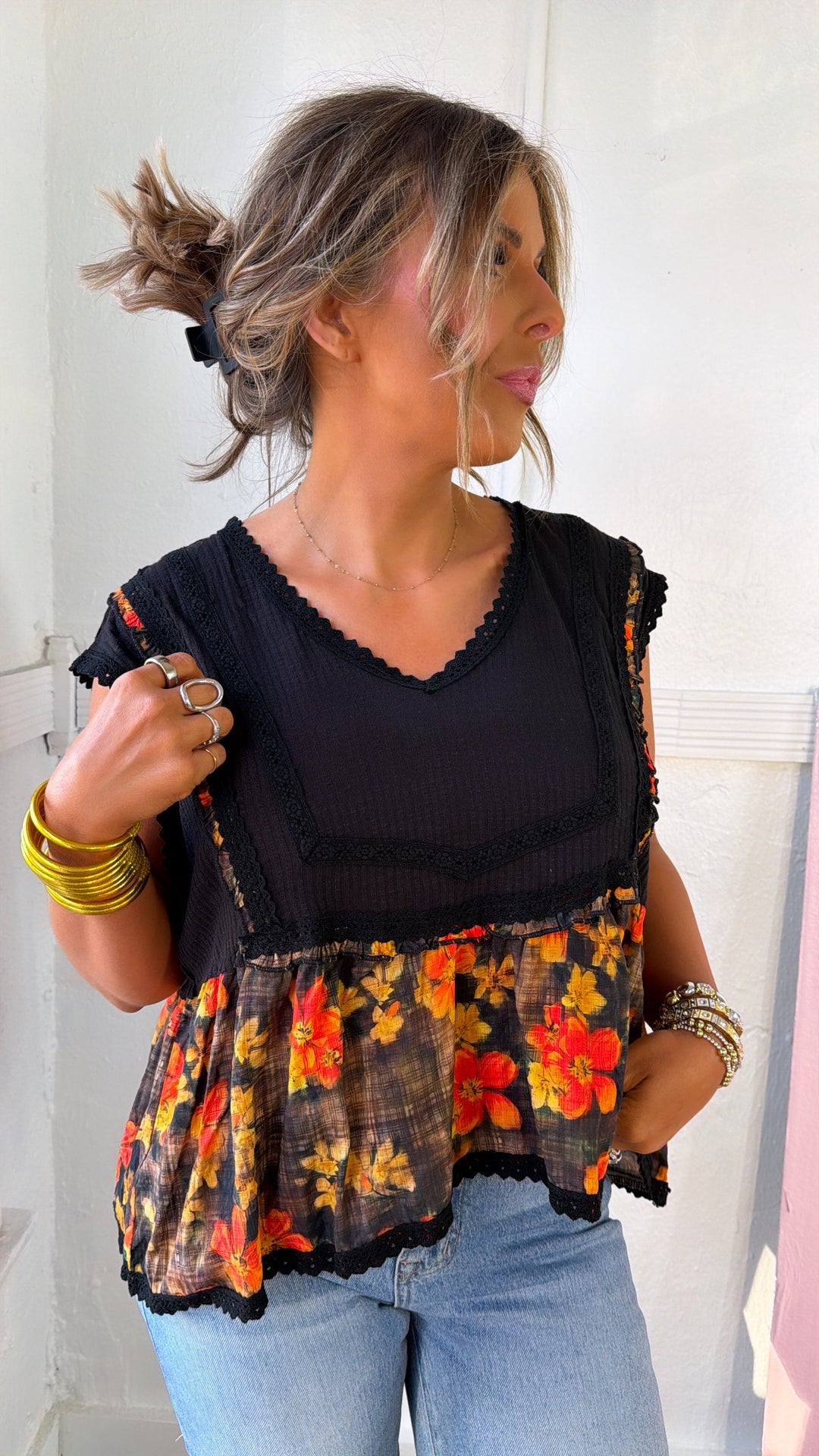 Bloomline Sleeveless Top, Black