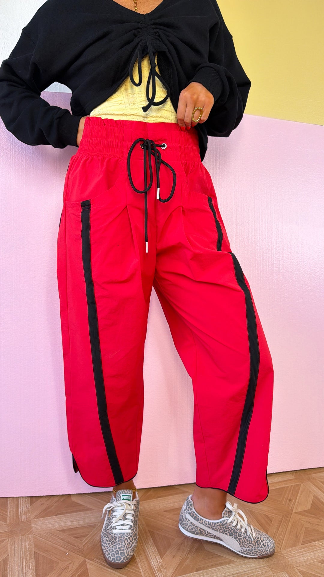 WindBreaker Contrasted Pant, Red/Black