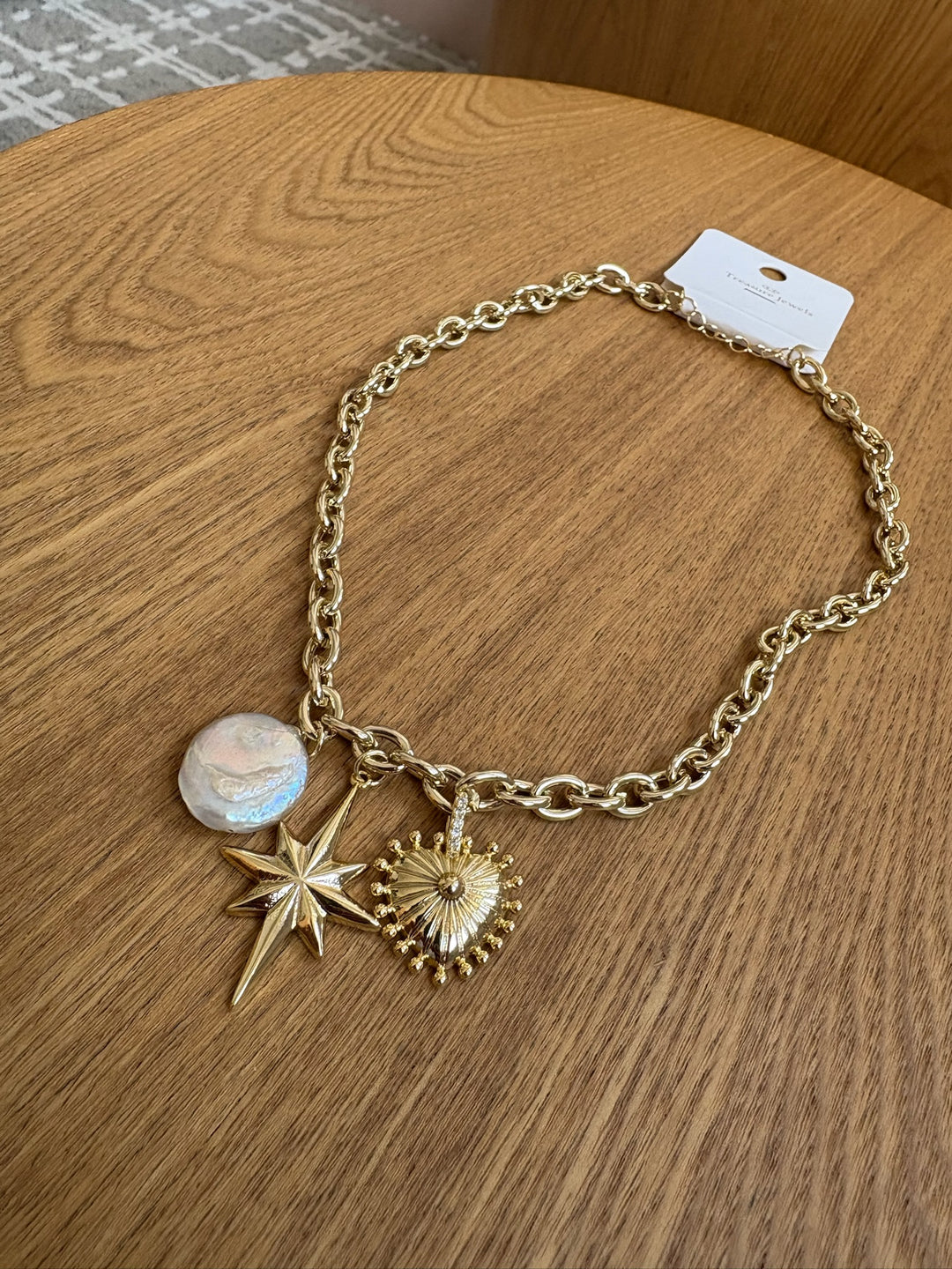 Treasure Jewels: Lovely Link Necklace Gold