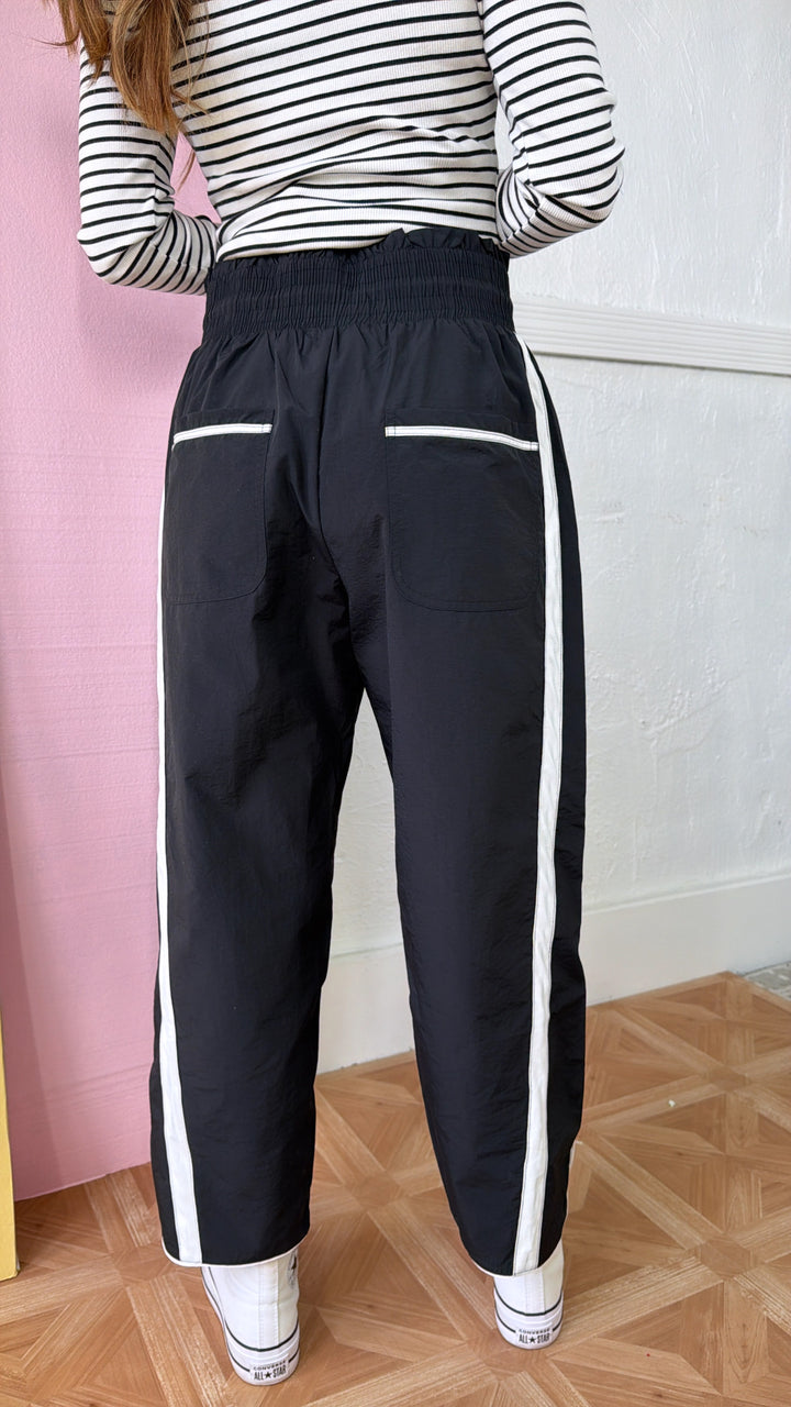 WindBreaker Contrasted Pant, Black/White