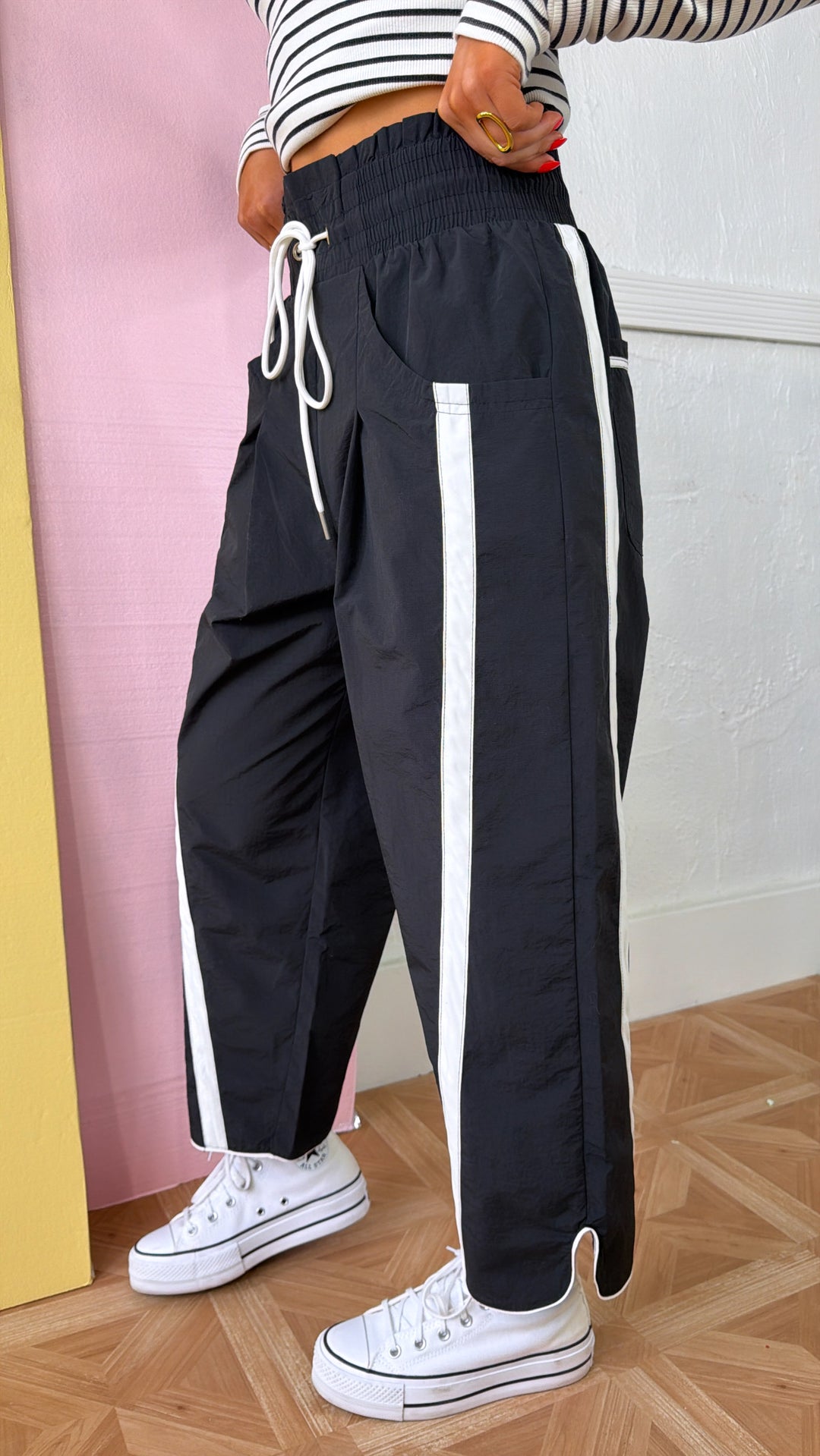 WindBreaker Contrasted Pant, Black/White