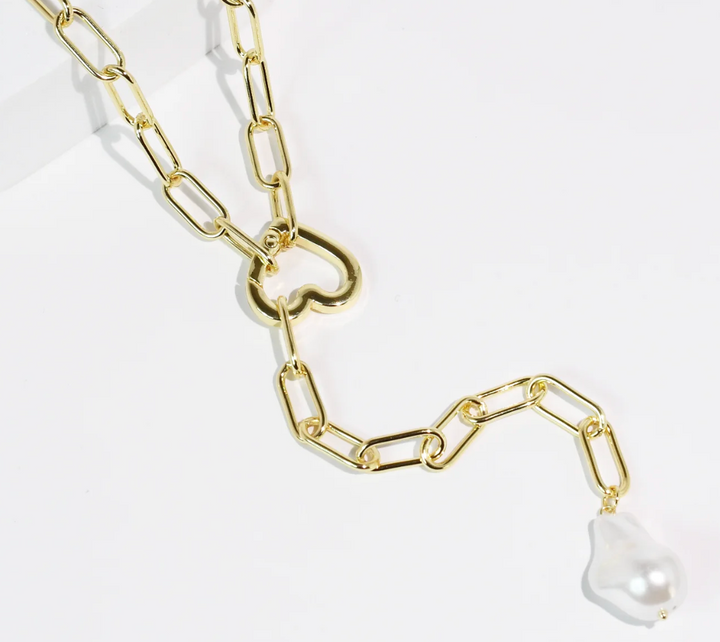 Pearly Love Necklace