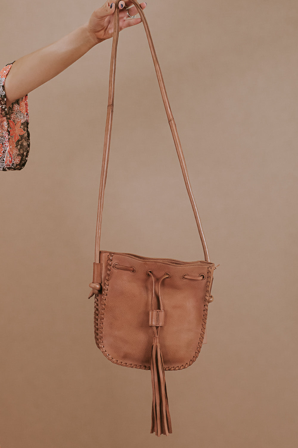 Memphis Drawstring Leather XBody, Tan