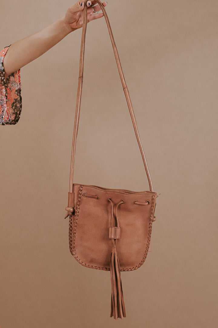 Memphis Drawstring Leather XBody, Tan