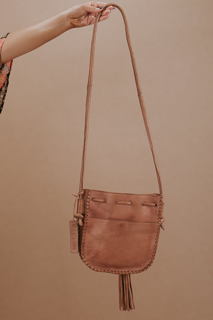 Memphis Drawstring Leather XBody, Tan