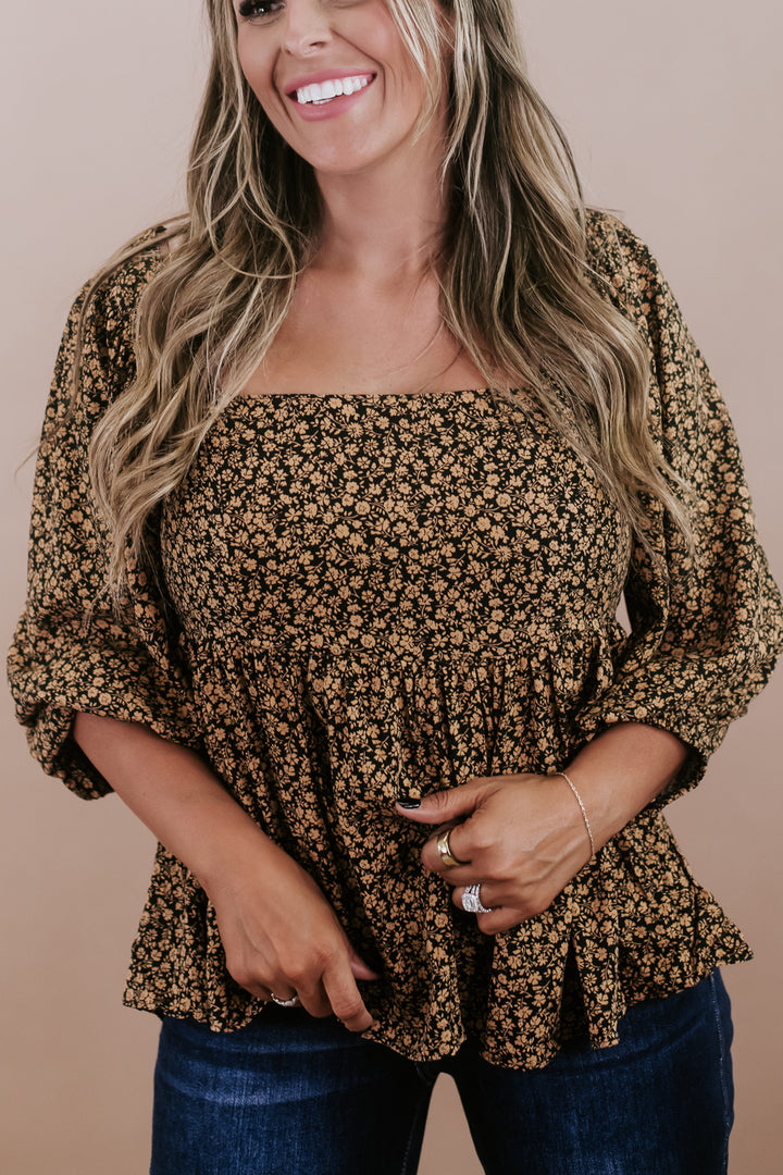 Picture Perfect Floral Top, Black/Gold
