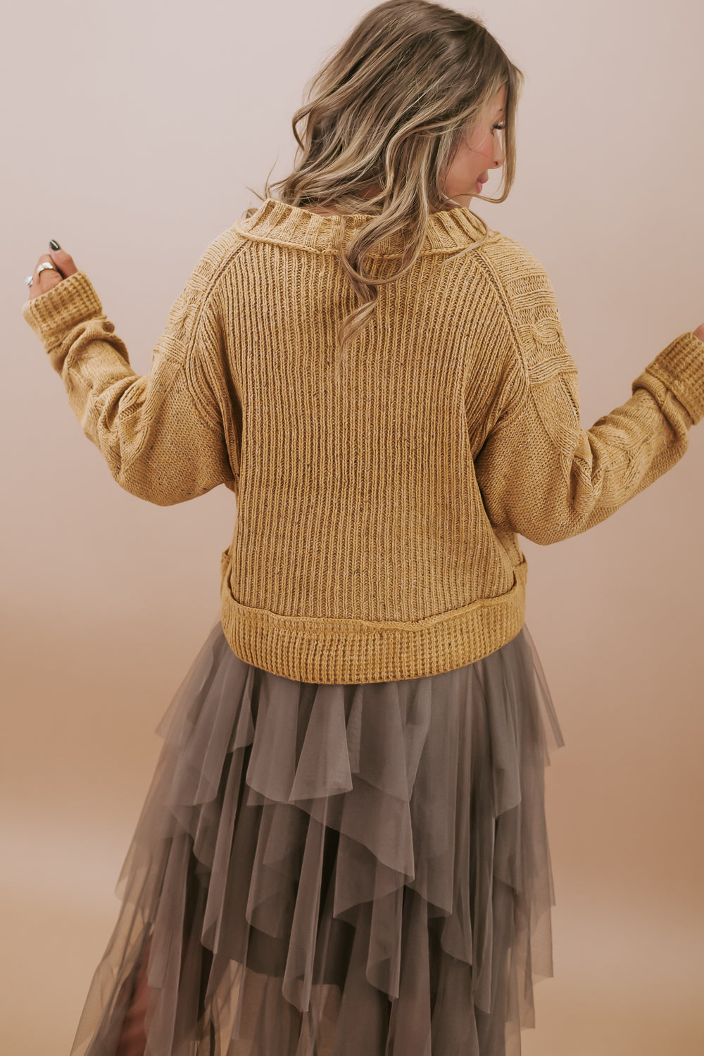 Chic V-Neck Knit Sweater, Heathered Mustard
