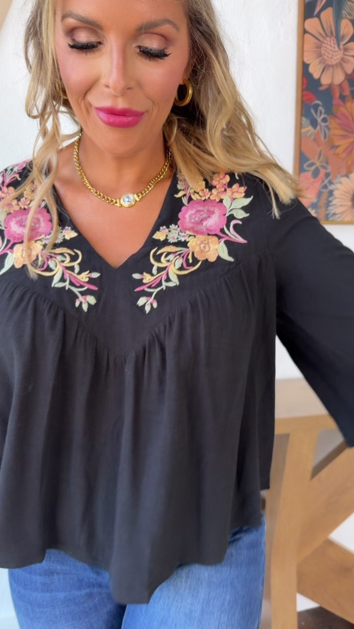 V-Split Embroidered Blouse, Black/Dusty Rose
