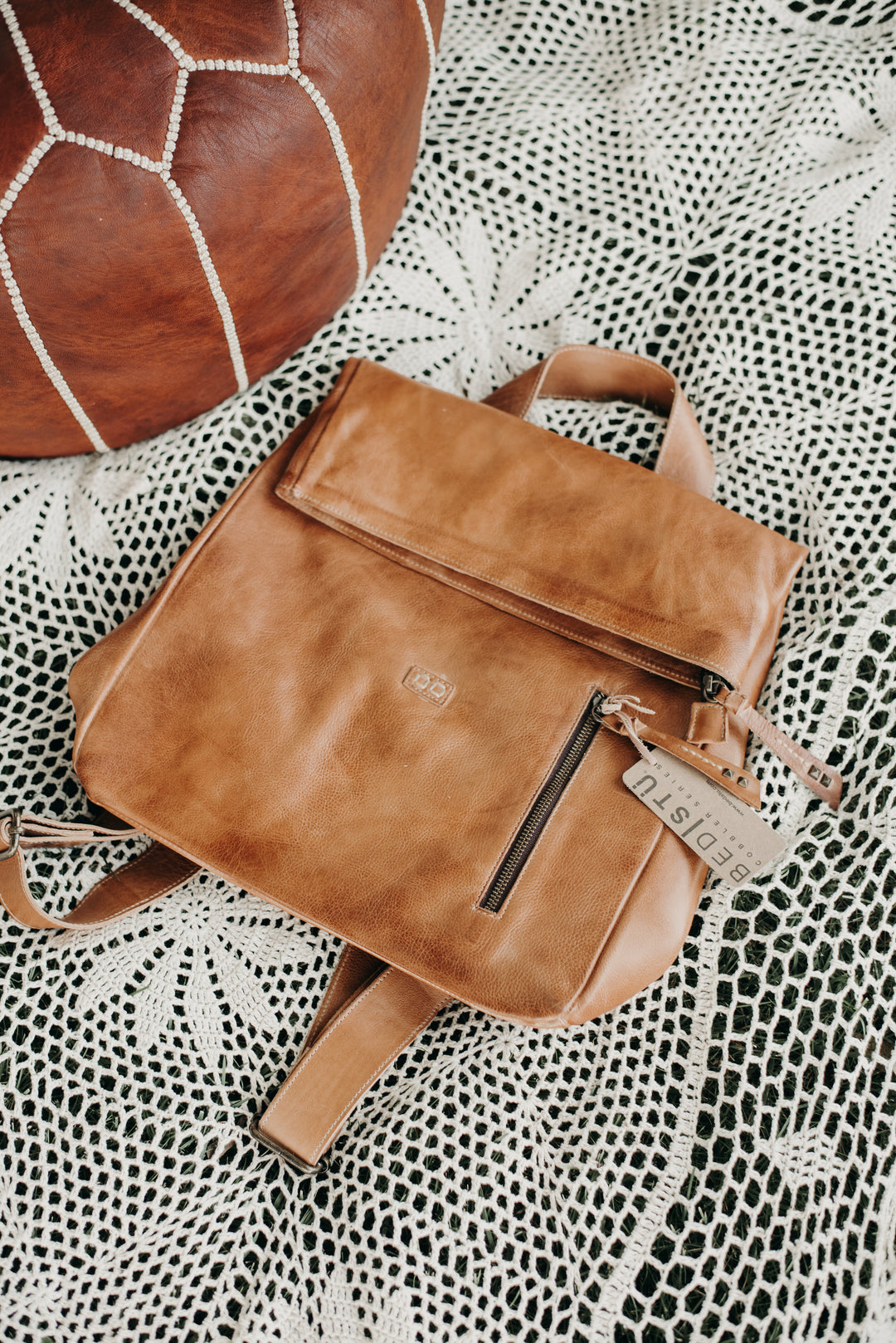 BedStu Howie , Tan Rustic