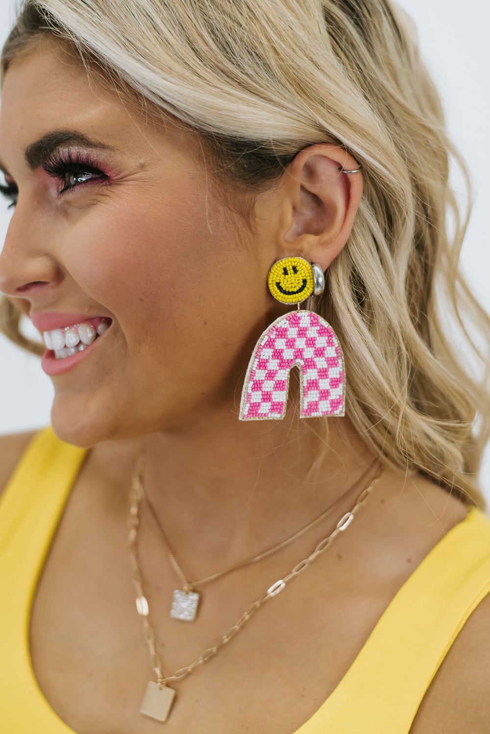 Smile More Checkered Earring, Pink
